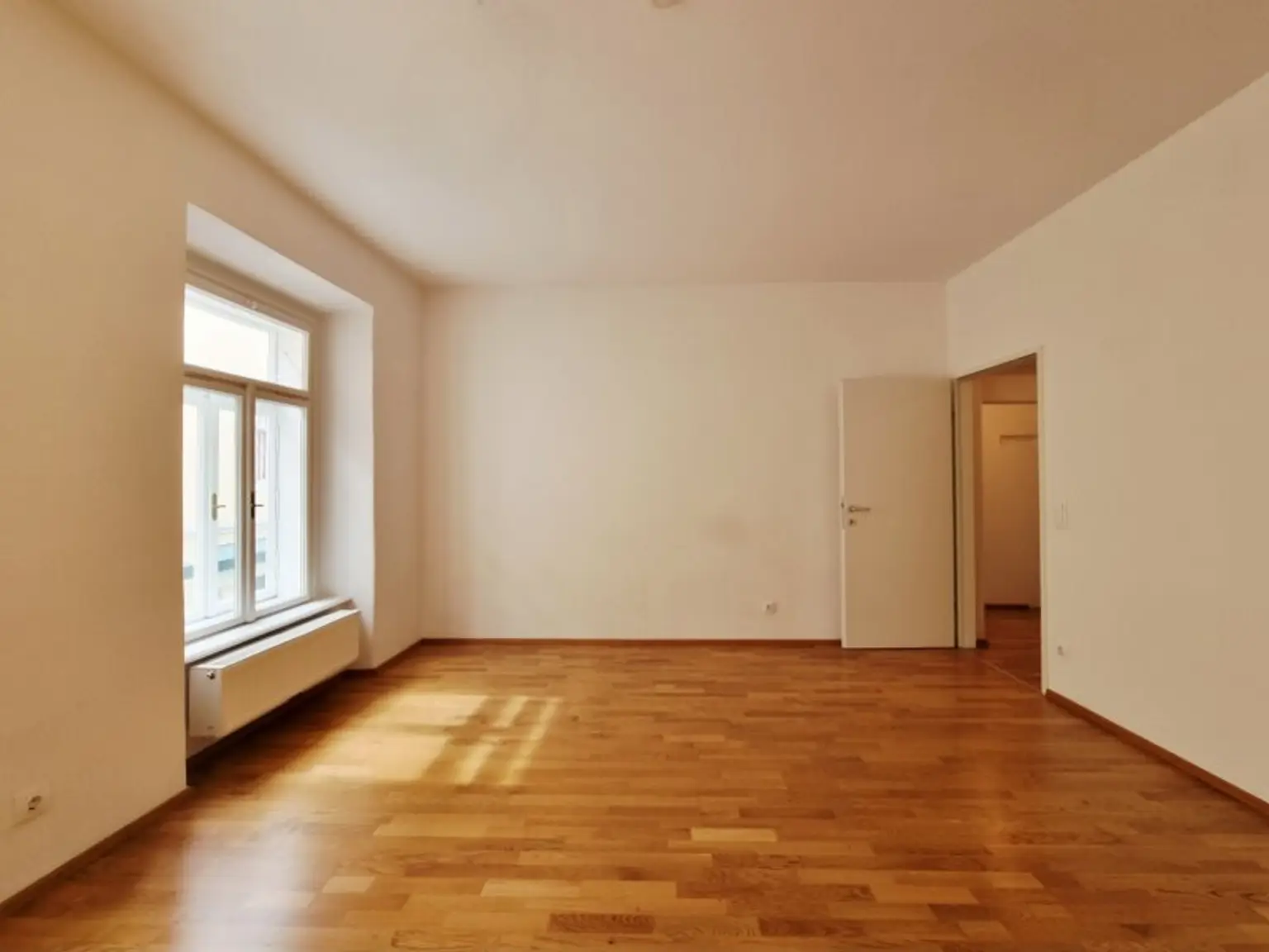 Historischer Charme trifft modernes Wohnen – 2,5-Zimmer-Wohnung in der Rathausgasse