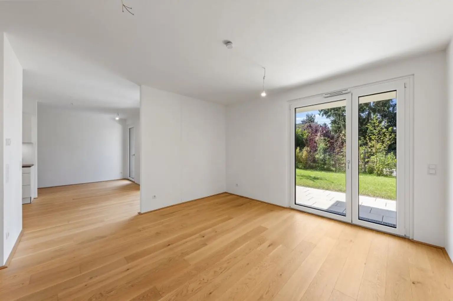 floé 225 - letzte freie Gartenwohnung: 3 Zimmerwohnung mit 3 Terrassen und 179m2 Eigengarten