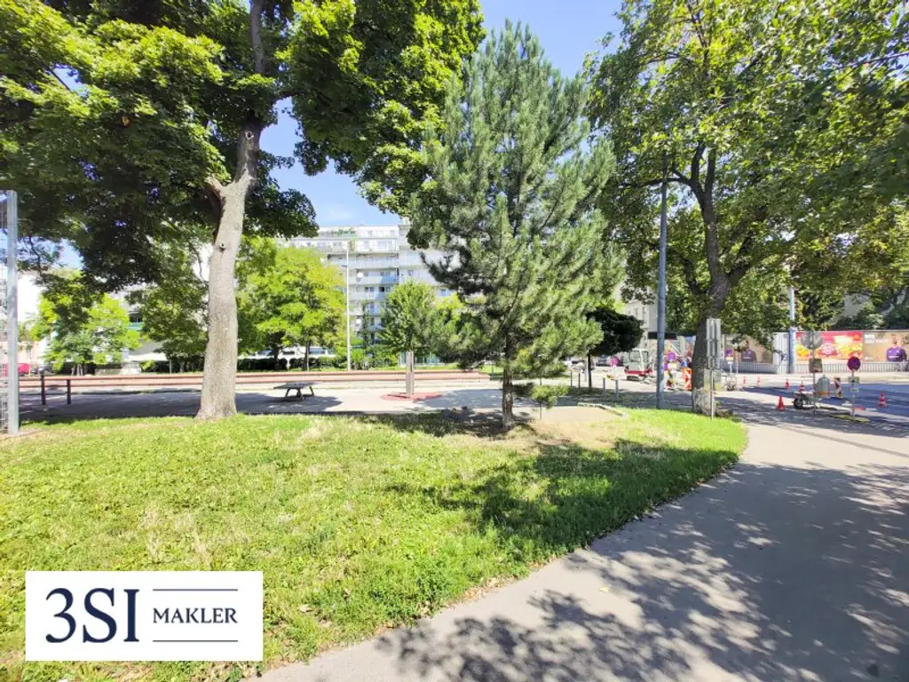 Erstbezug in ruhiger Lage – hochwertige Altbau-Garçonniere am Laubepark