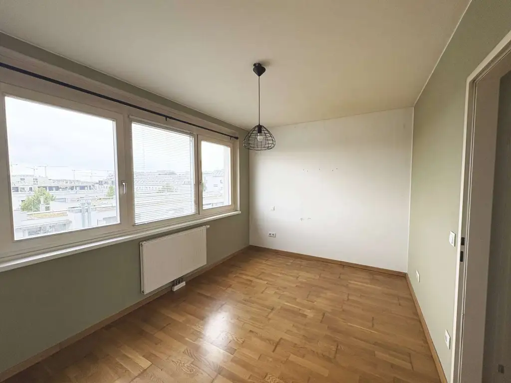 Helle Loggiawohnung mit 3 Zimmern, nähe U2-Station Aspernstraße!
- Achtung Finanzierungsbeitrag!