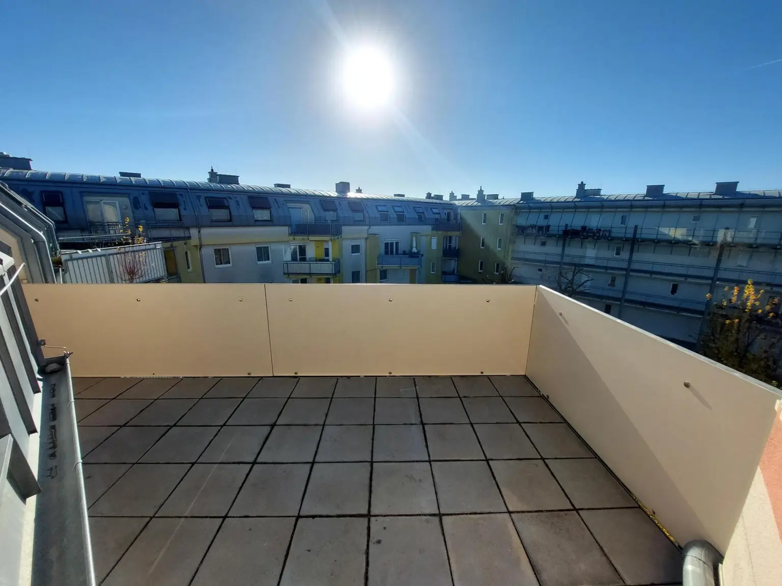 Wohnen am Seepark, leistbare Dreizimmertraumwohnung mit Dachterrasse!