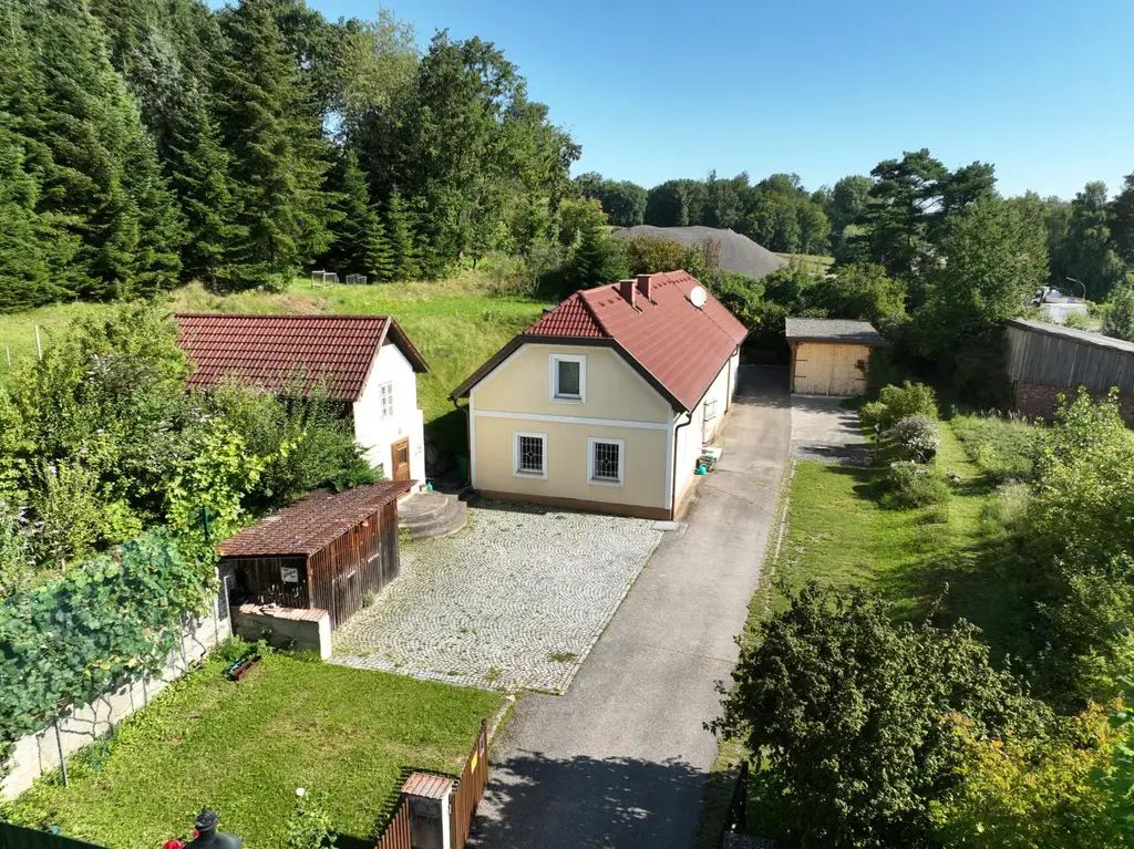 Besichtigungstag 10. September, nur mit Voranmeldung möglich!- Wohnen im Grünen mit großzügigem Grundstück