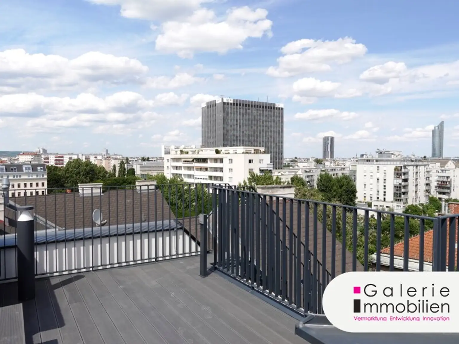 VIDEO: 360°-Ausblick auf Wien: Hochwertige 2-Zimmer-Wohnung mit Klima plus 2 private Dachterrassen!
