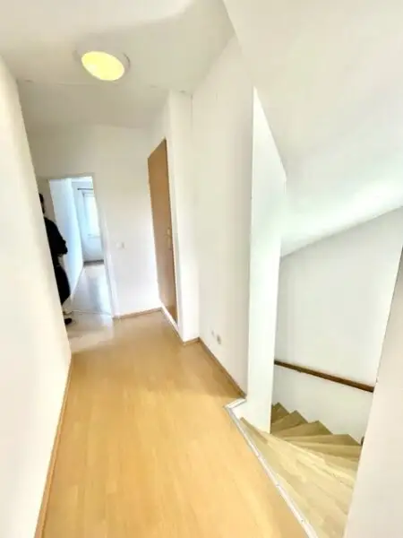 MIETOBJEKT- Wunderschönes Doppel-Haus mit herrlichen Terrassen & Garten - BRUCKHAUFEN -Nähe Donauturm - Uno- City!