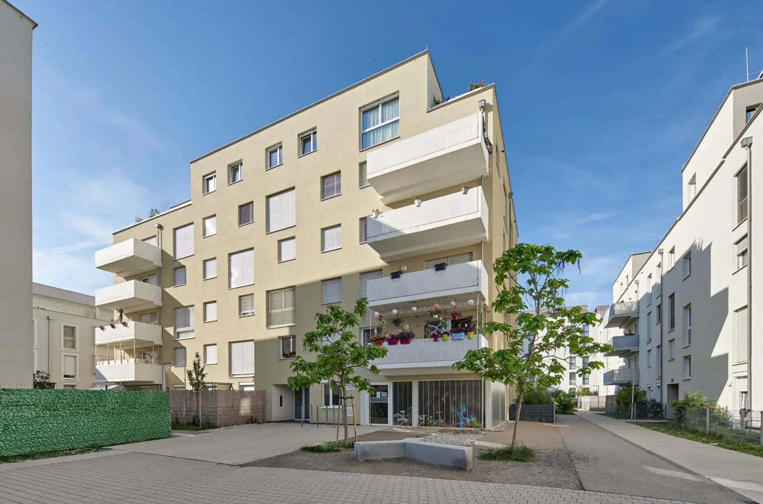 Q11 Leben in Simmering - 
Lichtdurchflutete Balkonwohnung mit 4 Zimmern und Deckenkühlung!