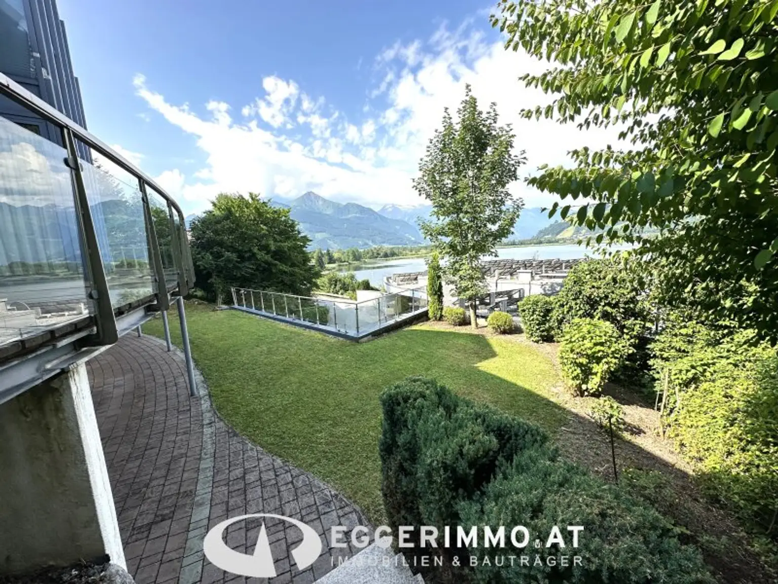 5700 Zell am See; unique single-family house, approx. 445 living space, garden, terrace, swimming pool, sauna, elevator in the house, 2 garages, unobstructed lake view,