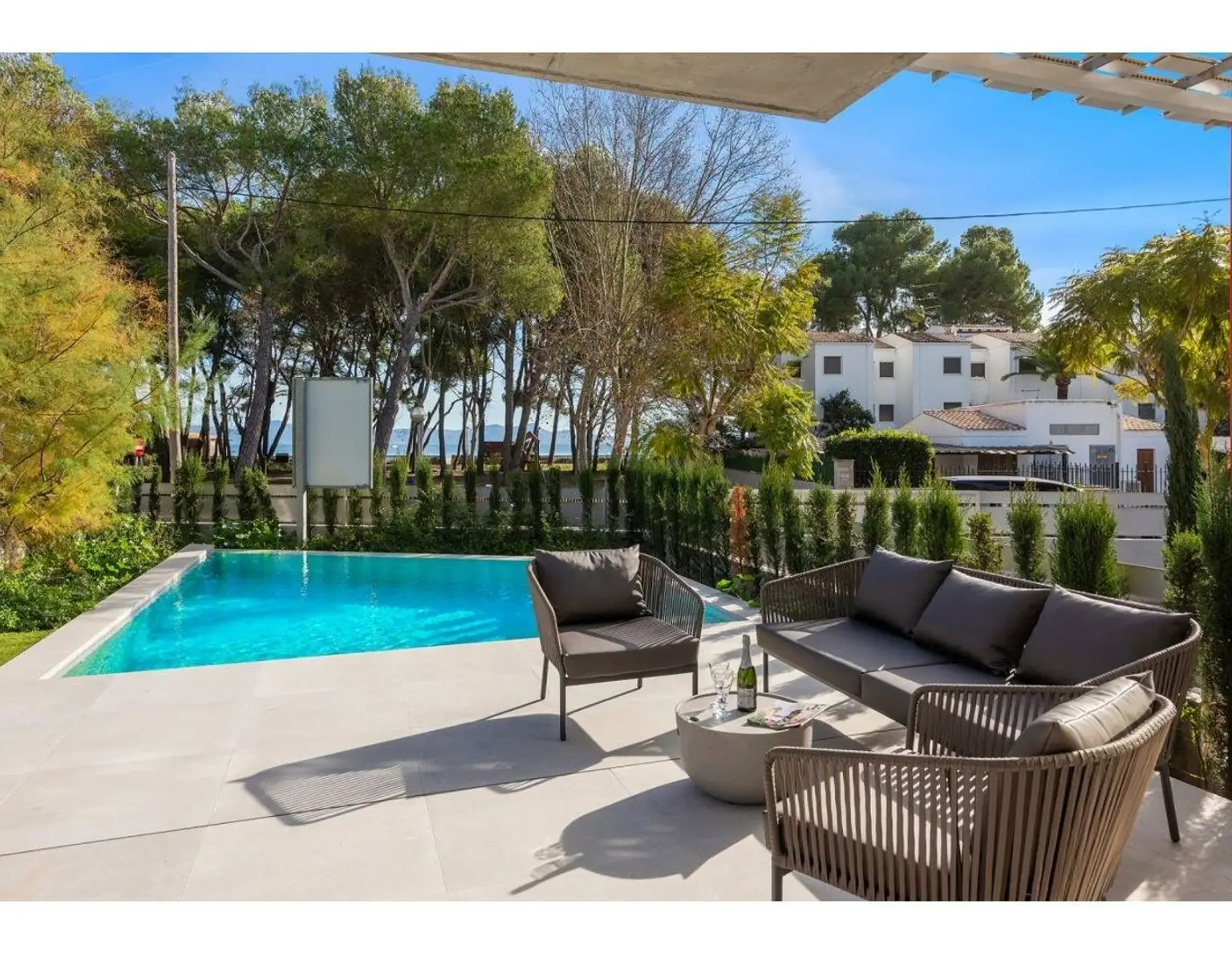 Promotion Luxus-Triplex Villa am Strand von Port d´Alcudia / Spanien - 211140