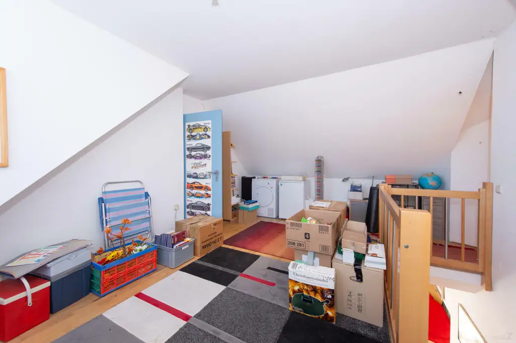 Großzügiges Einfamilienhaus mit viel Platz, hohem Potenzial und hoher Bebauungsdichte – Ideal für Familien oder Investoren