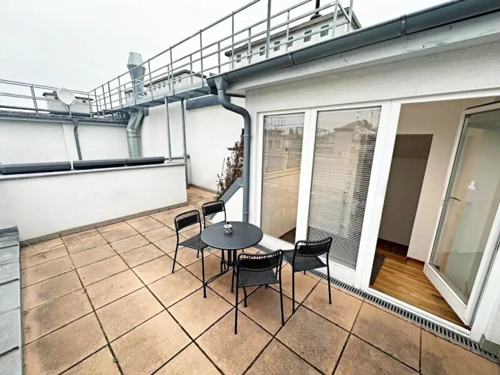 STAATSOPER-BLICK, klimatisiertes 110 m2 Dachgeschoss mit 20 m2 Terrasse, 3 Zimmer, Extraküche, 2 Bäder, Möblierung möglich