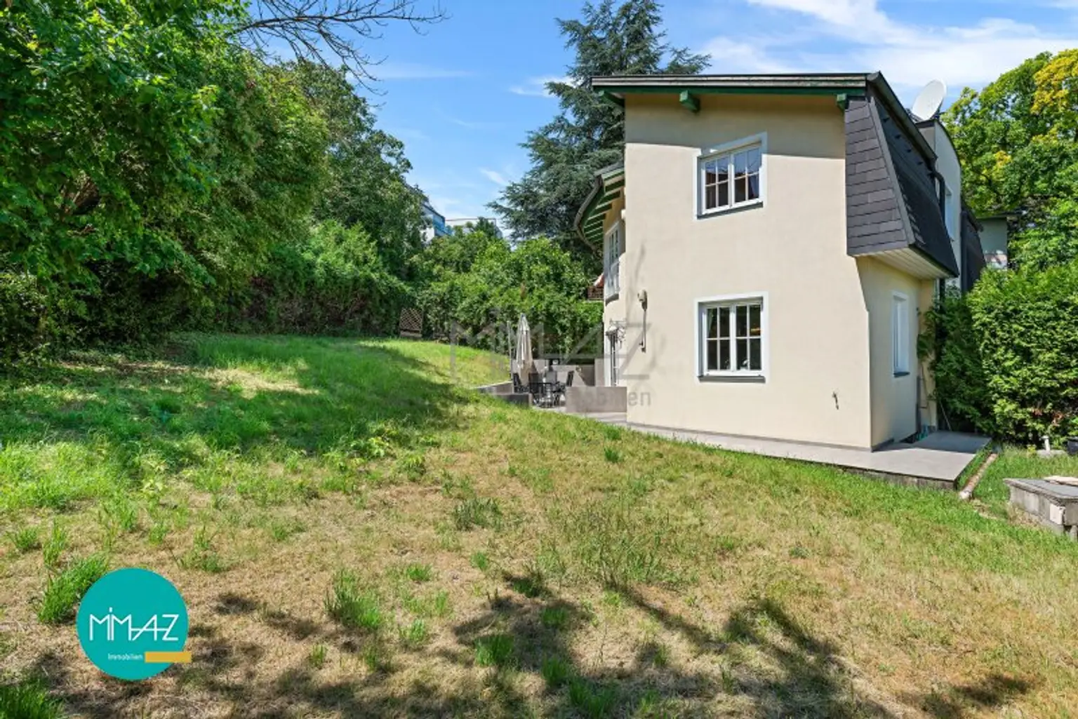 British Elegance in Vienna – A Home Like No Other! 5 rooms • 2 terraces • sauna • fitness room • garage! MOVE IN AND ENJOY!