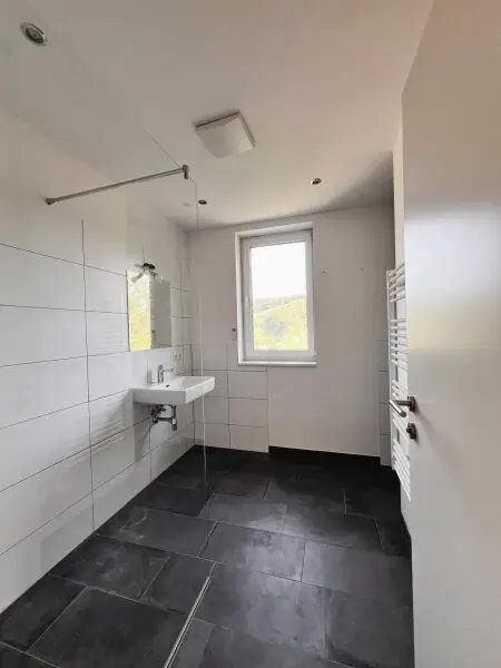 Sulz im Wienerwald- moderne Dachgeschosswohnung am Speckgürtel von Wien!