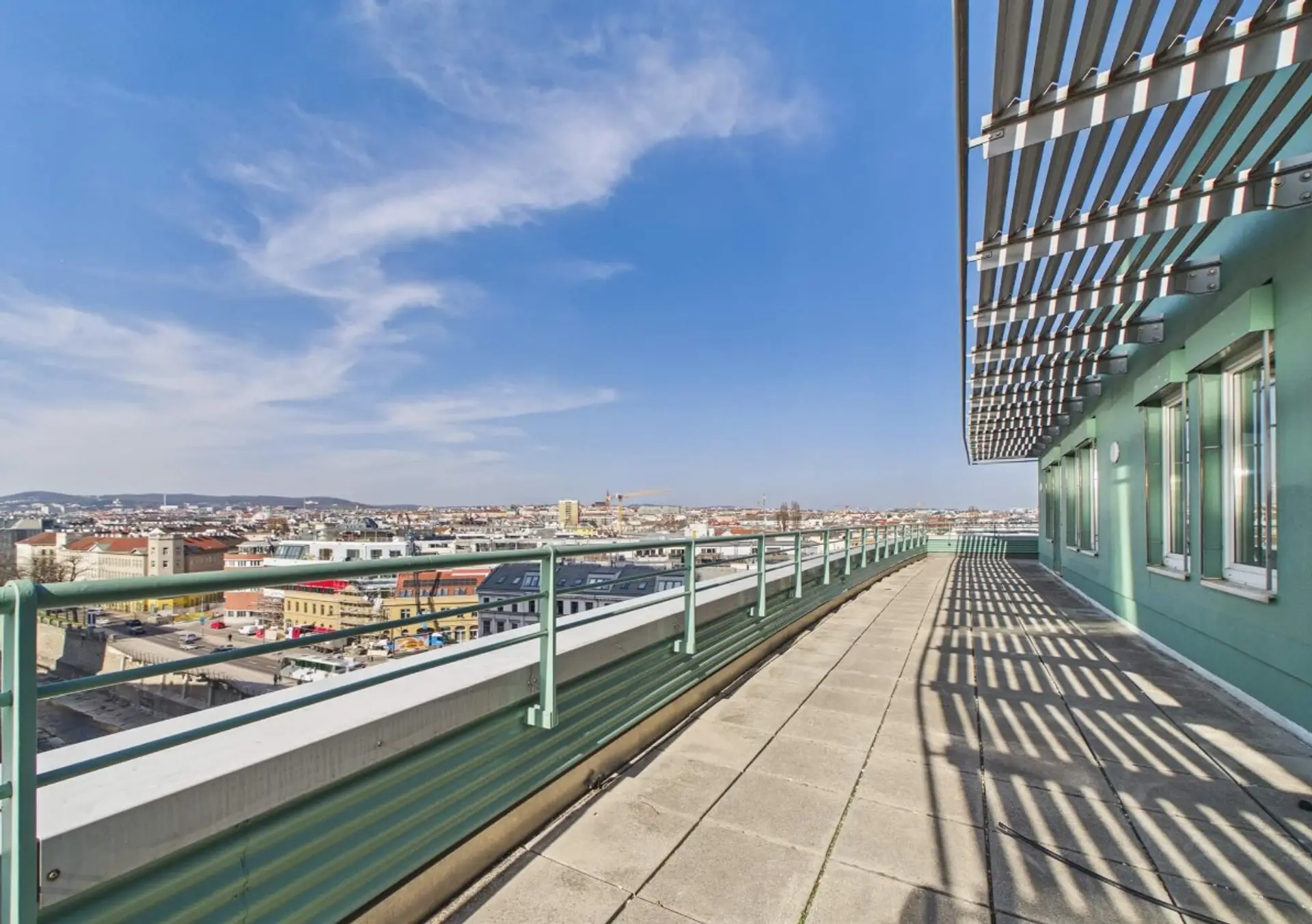 1120 Wien, U4 Center Terrasse