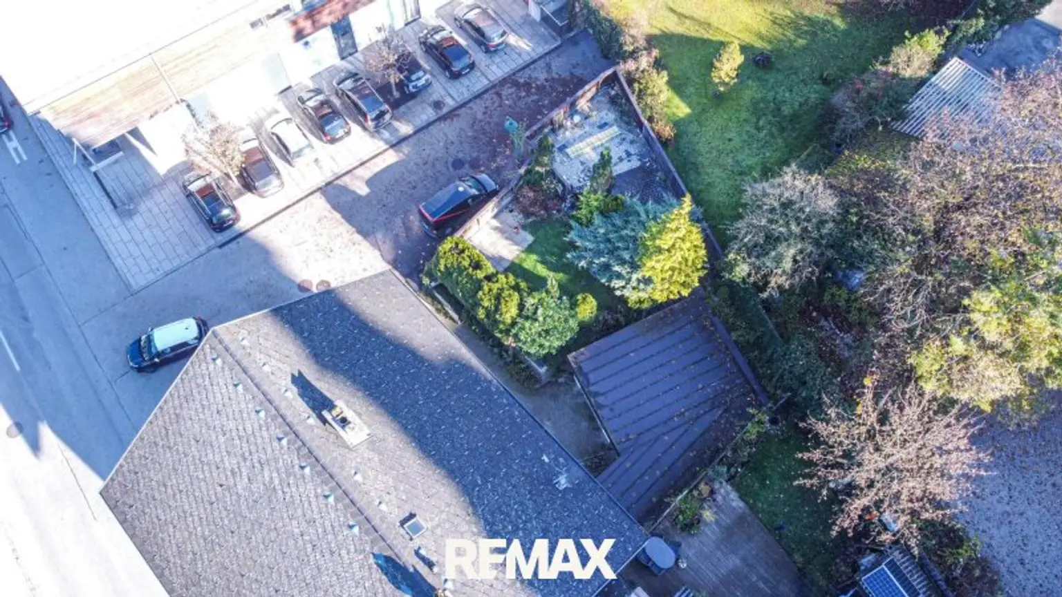 direkt neben der Gemeinde Grünau