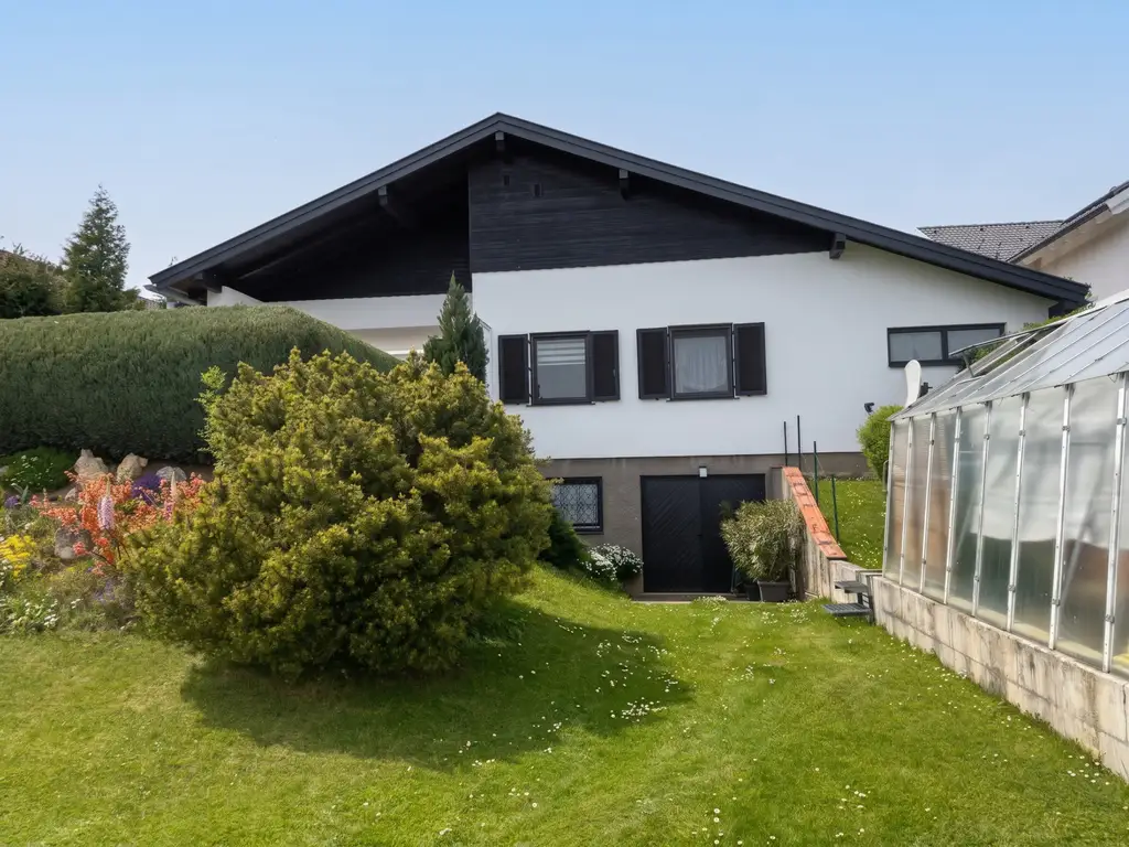 Seltene Gelegenheit für Ihre TOP-Liegenschaft in Würflach!