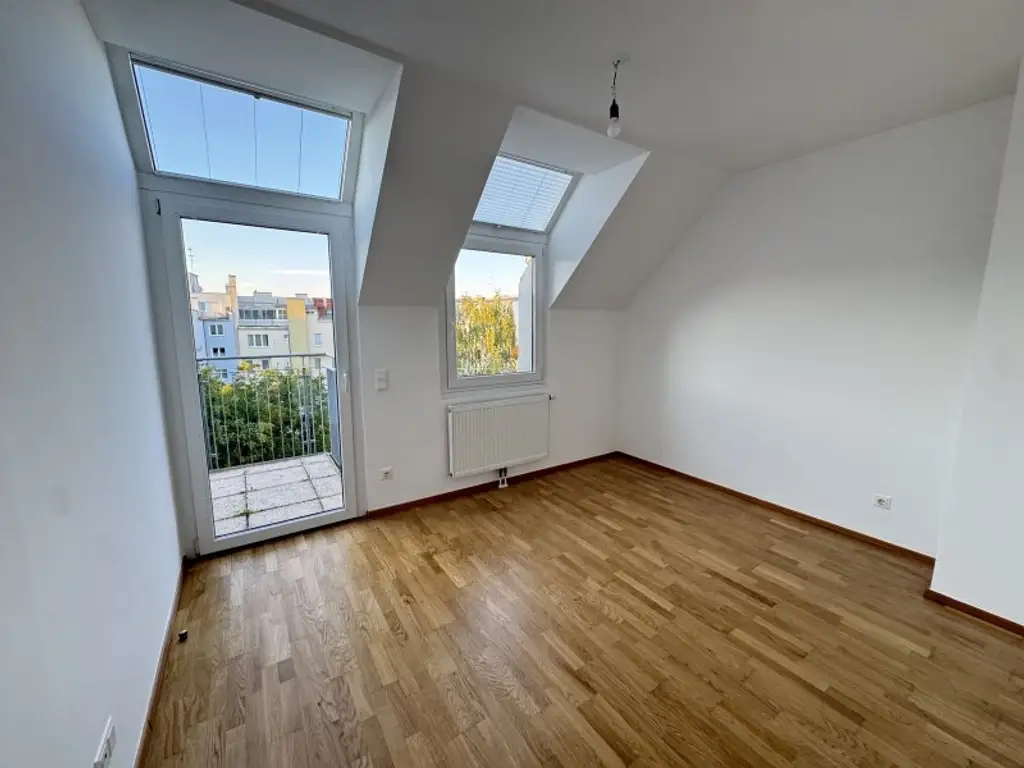Traumhafte 3-Zimmer-Dachgeschoßwohnung mit Loggia in Döbling!