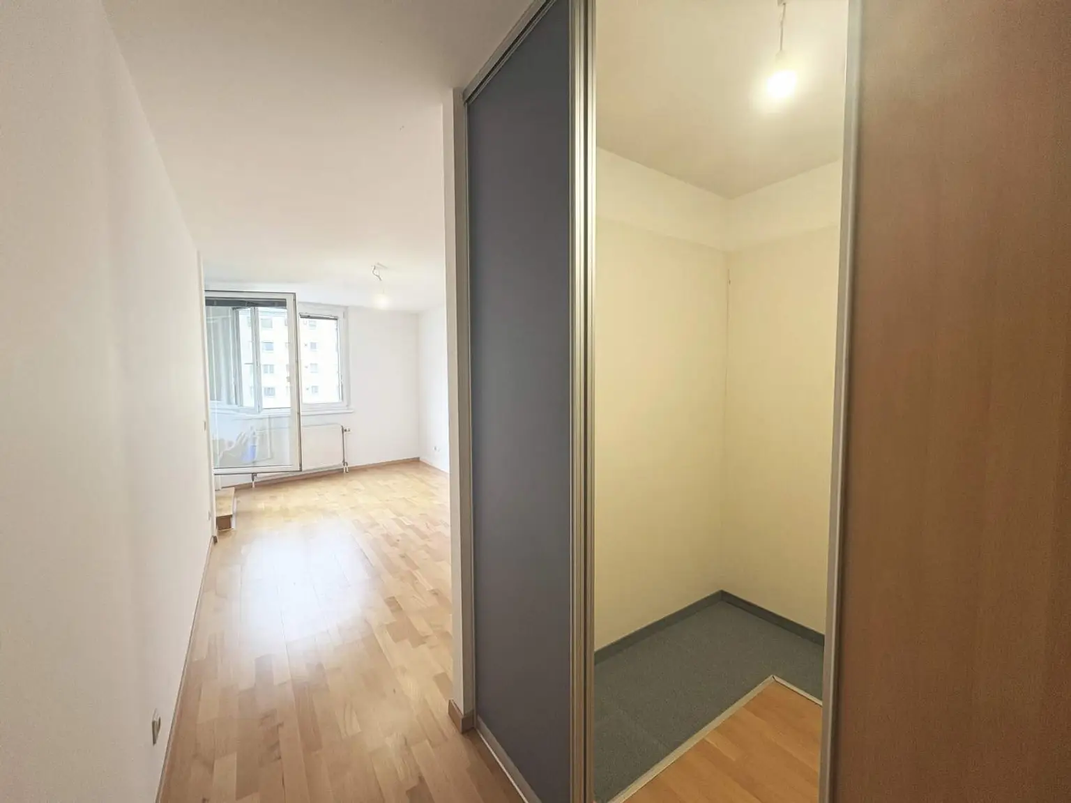 Geförderte 4-Zimmer-Wohnung mit Loggia - 
FINANZIERUNGSBEITRAG