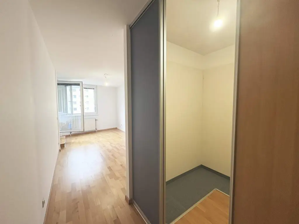Geförderte 4-Zimmer-Wohnung mit Loggia - 
FINANZIERUNGSBEITRAG