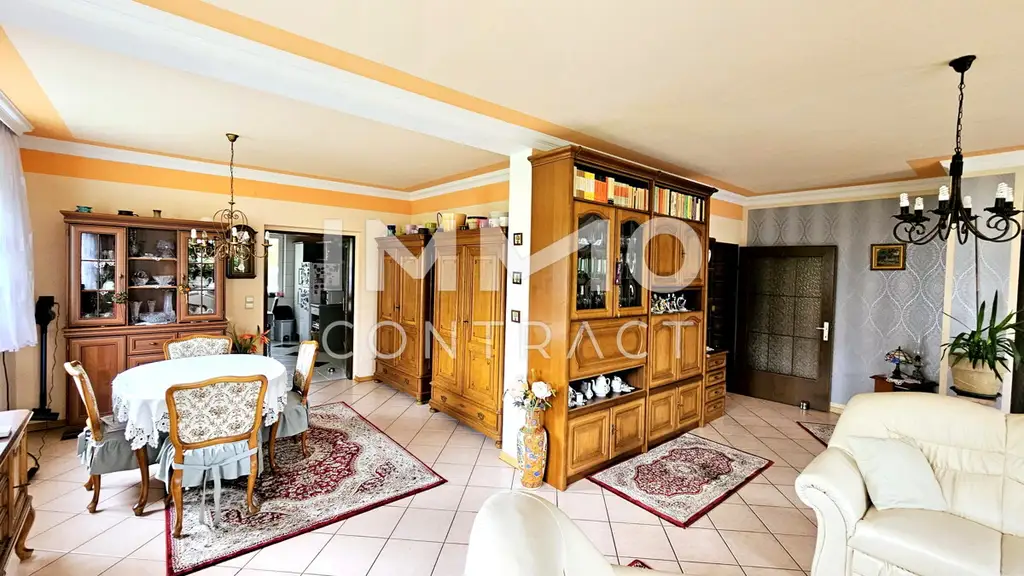 Zeitlose Wohnqualität in begehrter Lage – charmantes, gepflegtes Haus mit Ausbaupotenzial