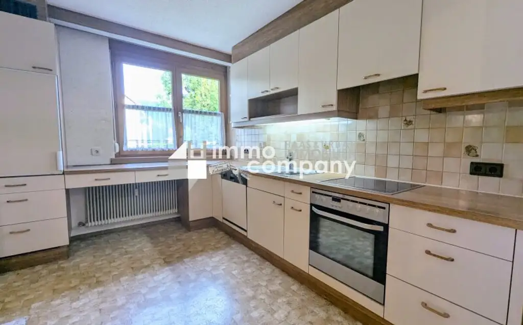 Großzügige 4-Zimmer-Wohnung mit Loggia in zentraler Lage – inkl. Küche und Gemeinschaftsgarten!