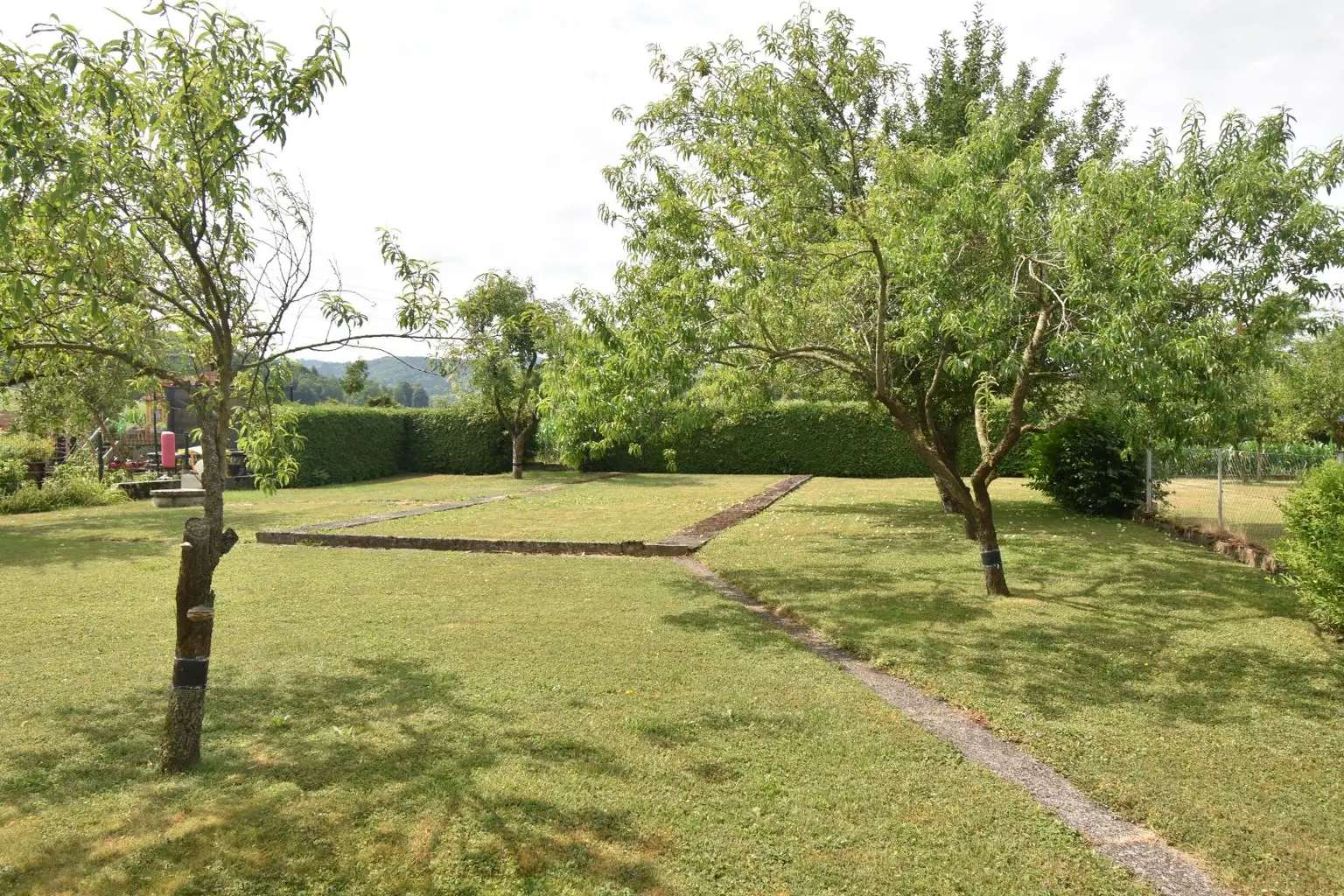 großzügiger Garten