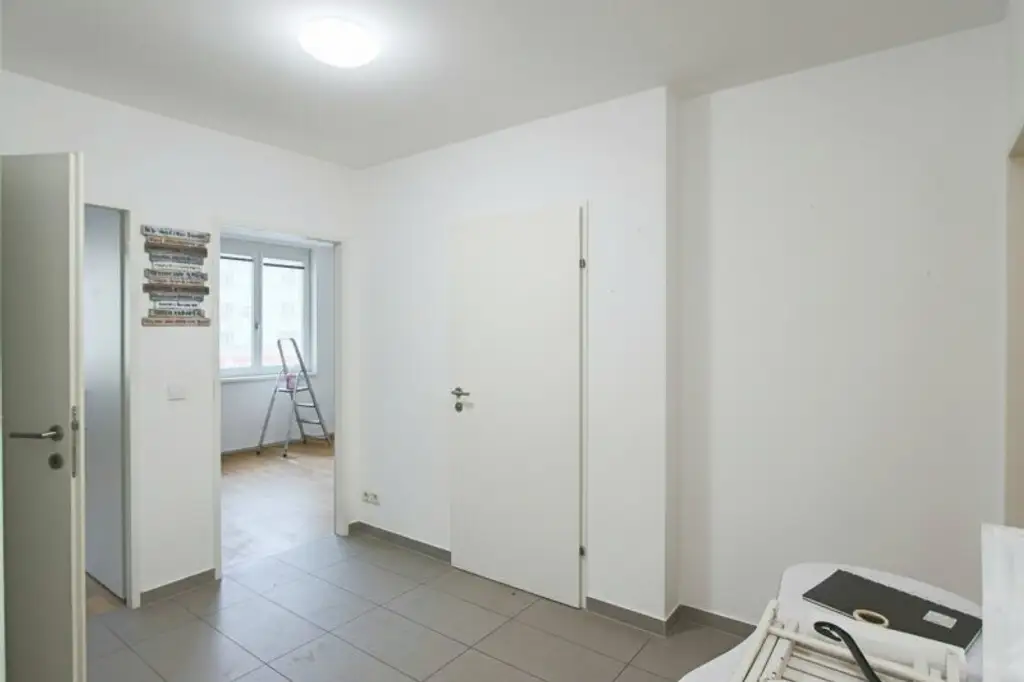 Kompakte 3-Zimmer mit Loggia!