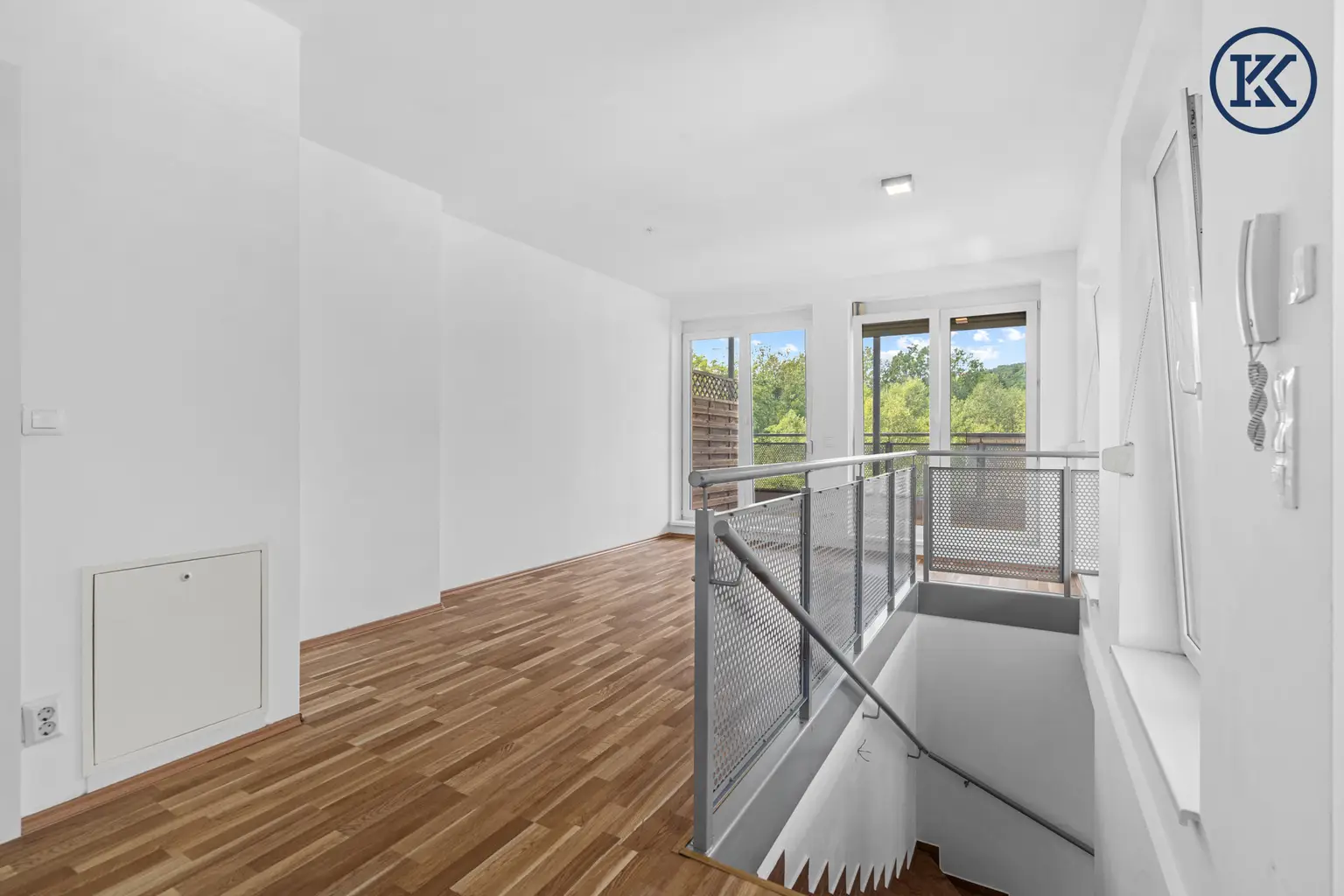 Zuhause im Grünen – Lichtdurchflutete Wohnung mit Dachterrasse & Gartenoase