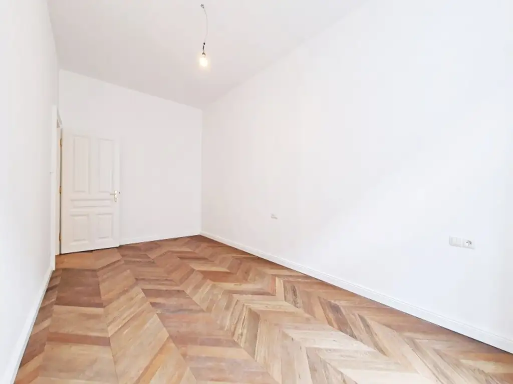 ++NEU++ Premium-Erstbezug 4-Zimmer-Stilaltbau mit luxuriösem Finish in Top Location NÄHE Urania!  U-Bahn & CAT