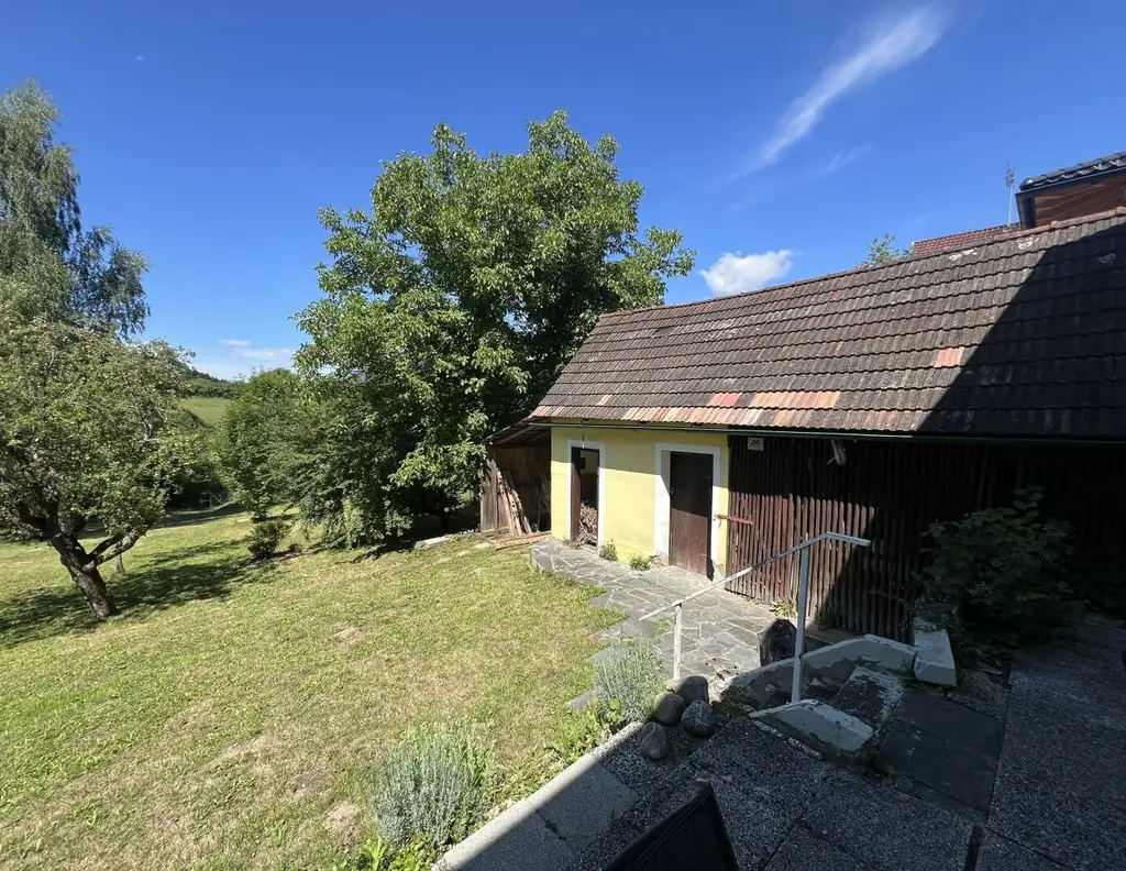 großes Grundstück in Hörzendorf