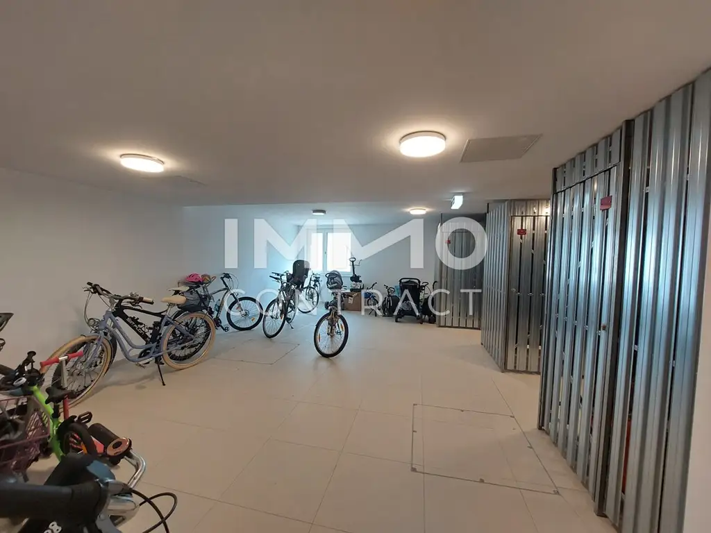 Provisionsfrei! 4 Zimmer + 2 Bäder und ein toller Balkon!