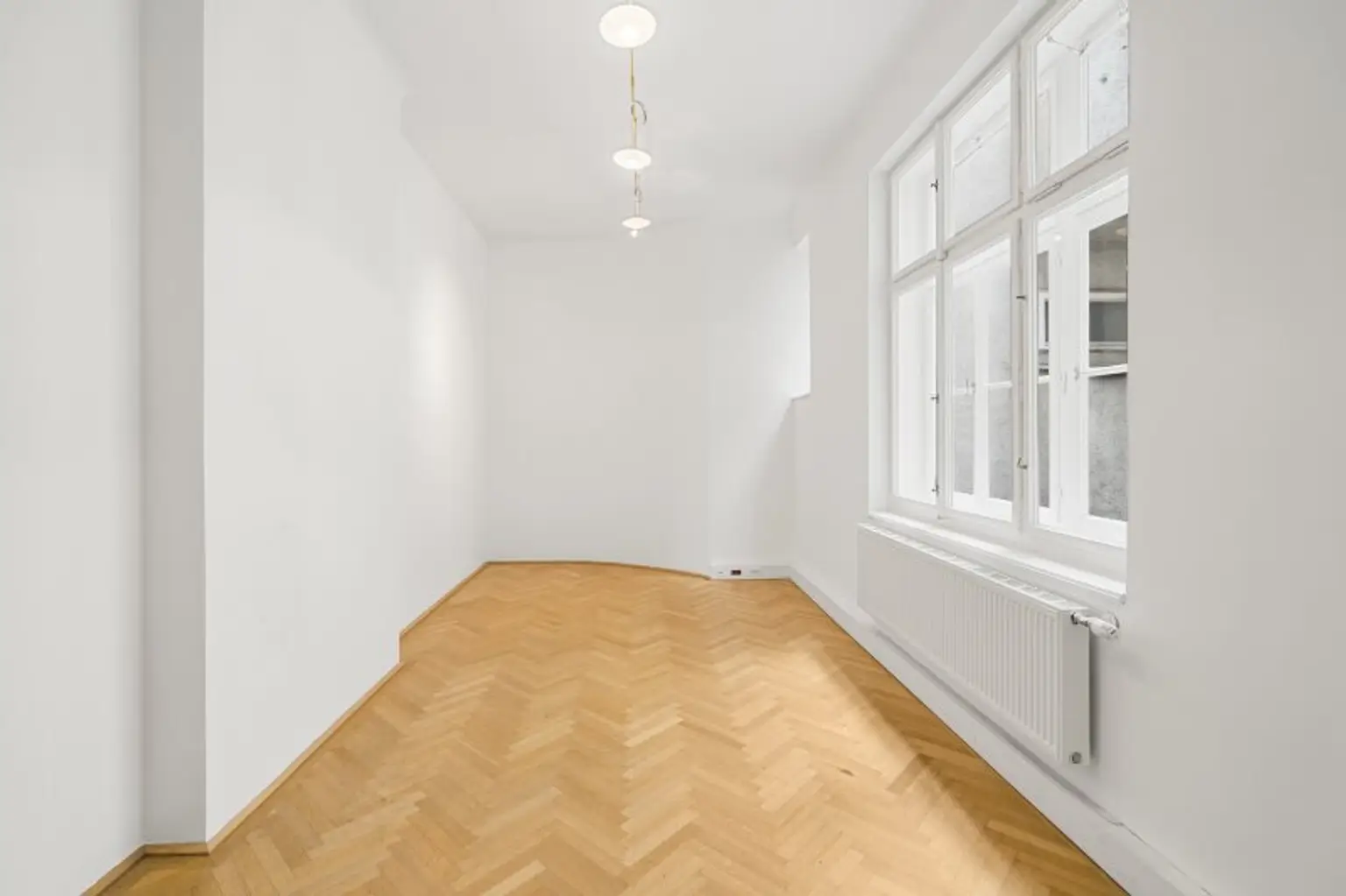 Modernes Büro im Stilaltbau direkt beim Schwarzenbergplatz/Karlsplatz ZU VERMIETEN
