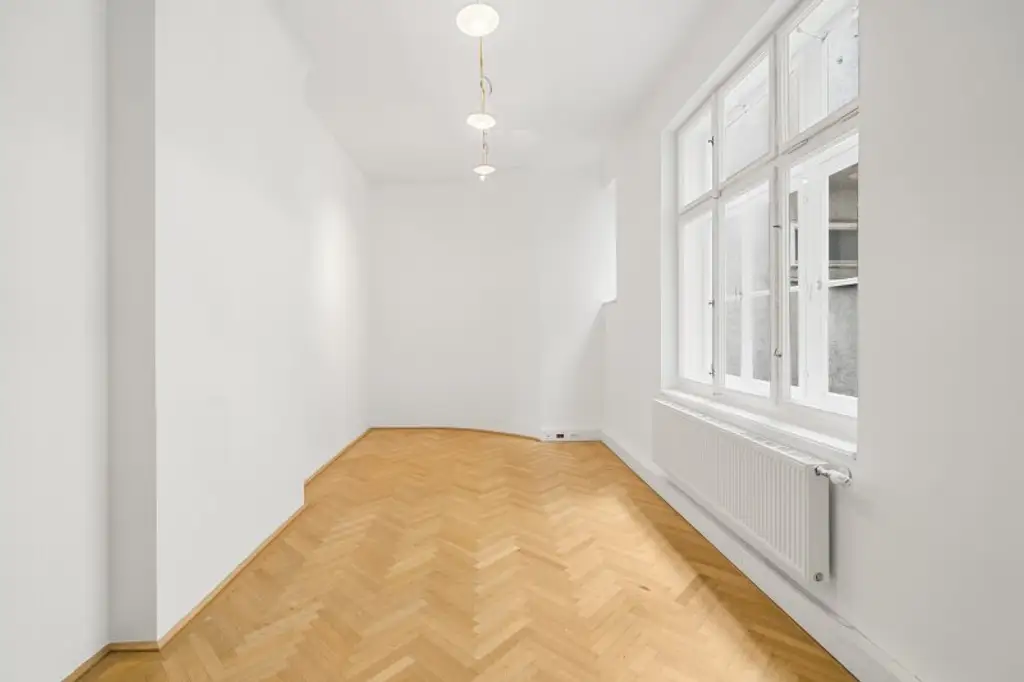 Modernes Büro im Stilaltbau direkt beim Schwarzenbergplatz/Karlsplatz ZU VERMIETEN