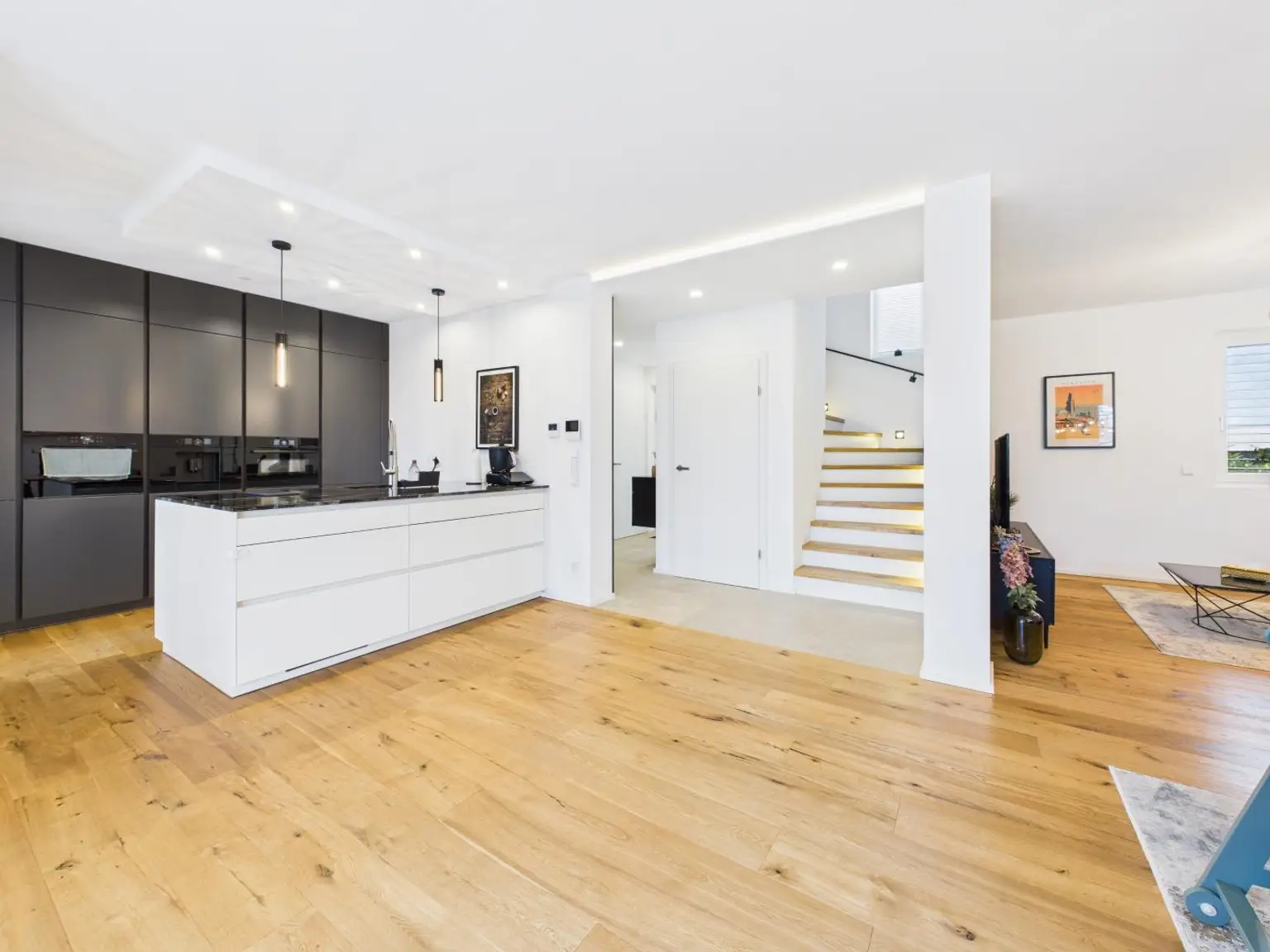 Wohn- und Essbereich 10