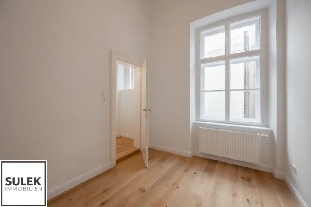 traumhafte 5-Zimmer-Altbauwohnung nahe Albertina