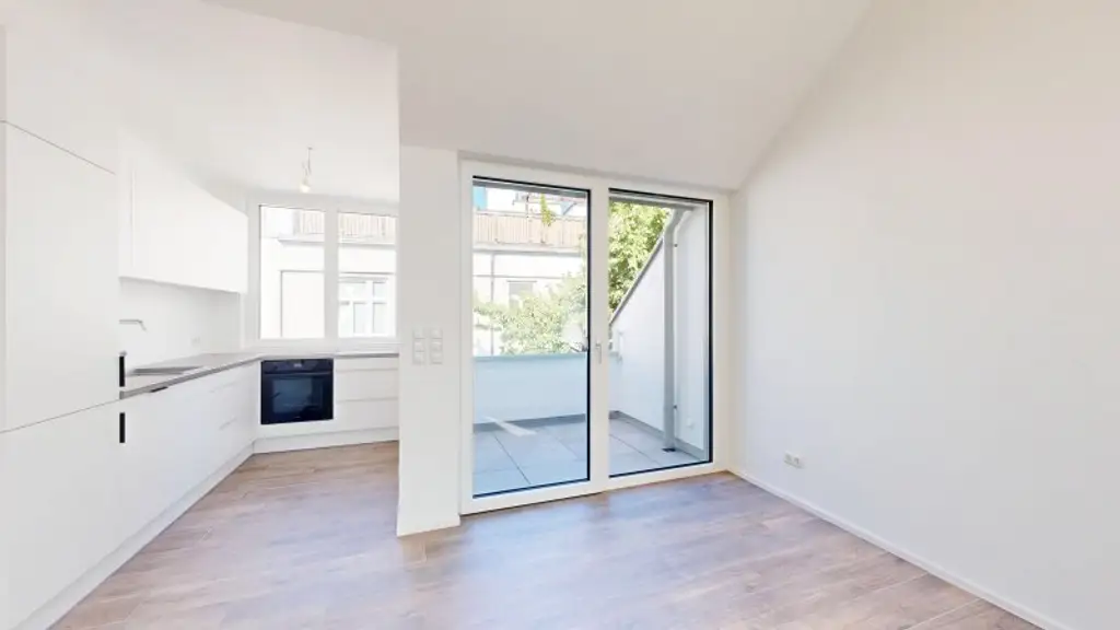 Moderne 2-Zimmer Dachgeschosswohnung | Terrasse | Klimaanlage | Nähe Café Hummel | Erstbezug