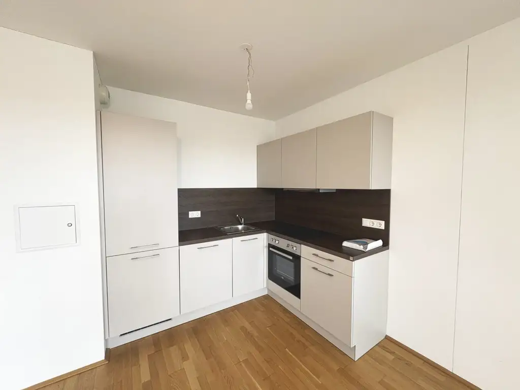 Q11 Leben in Simmering - Traumhafter Ausblick -
Loggiawohnung mit 3 Zimmern und Deckenkühlung!