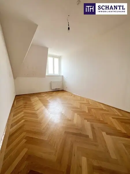 Da ist er – Ihr Wiener Wohntraum! Altbaujuwel im letzten Stock mit Balkon & Klima – jetzt zugreifen!