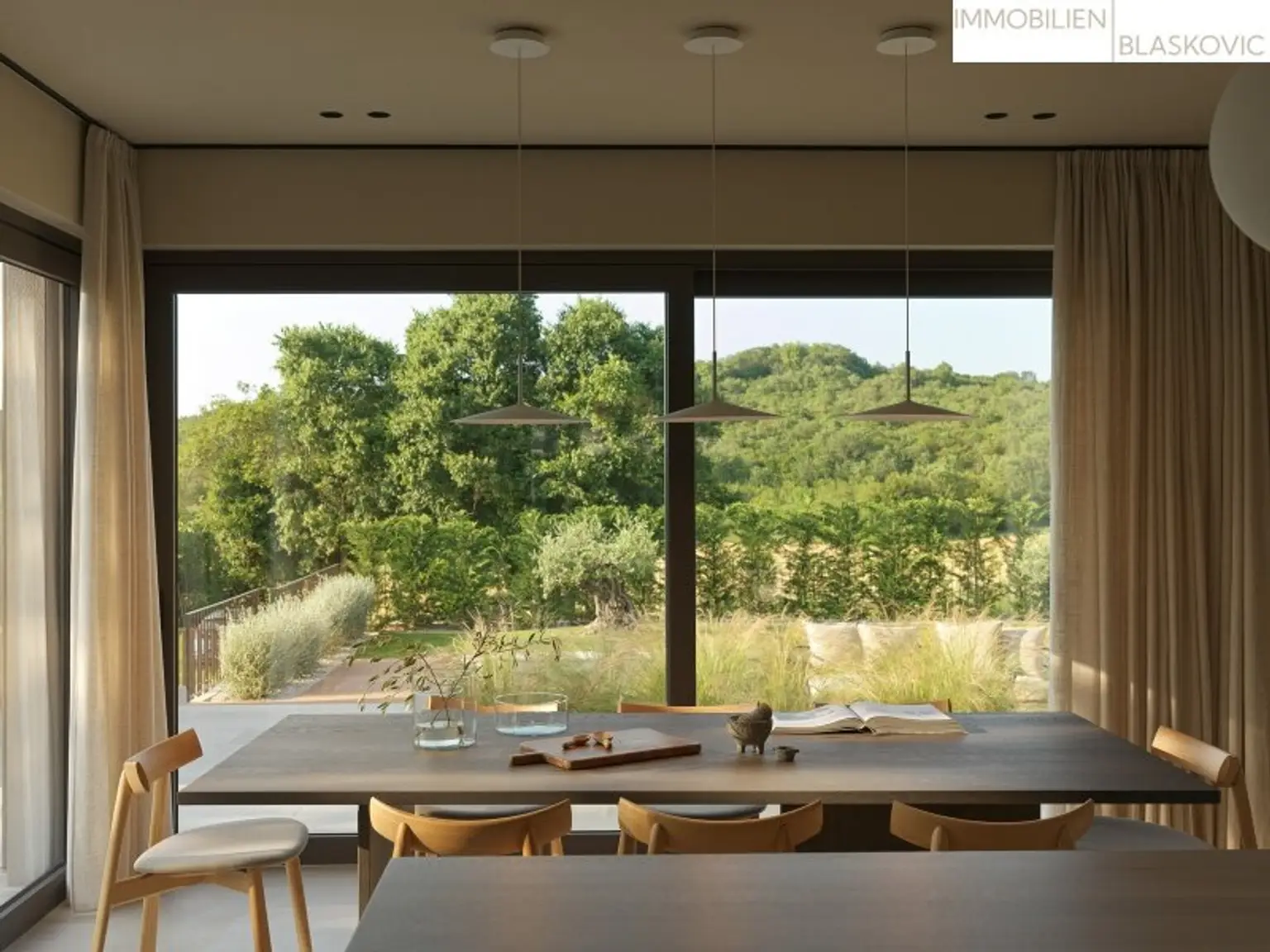Luxus-Villa mit beheiztem Pool und Wellnessbereich in Vrsar - Erstbezug mit Top-Ausstattung!
