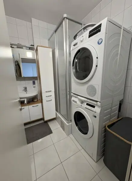 Einziehen & wohlfühlen: Stilvolle 3-Zimmer-Wohnung mit Loggia