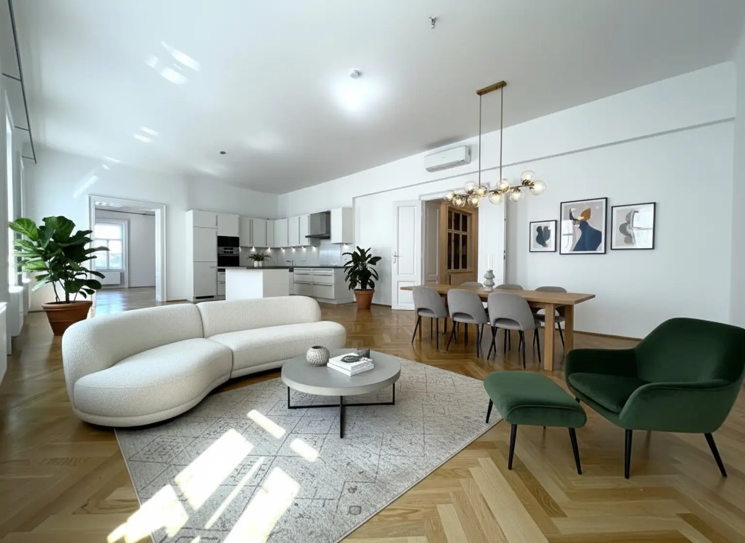 UNBEFRISTET: Prachtvolle, klimatisierte 5-Zimmer-Wohnung mit fantastischer Stadtaussicht / Beautiful air-conditioned 5-room flat with fantastic city view