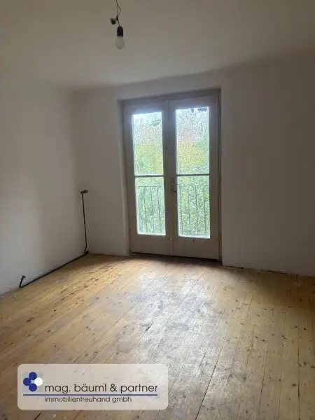 Alleinstehendes  Haus  in einer absolut ruhigen Sackgasse mit Blick auf die  THAYA