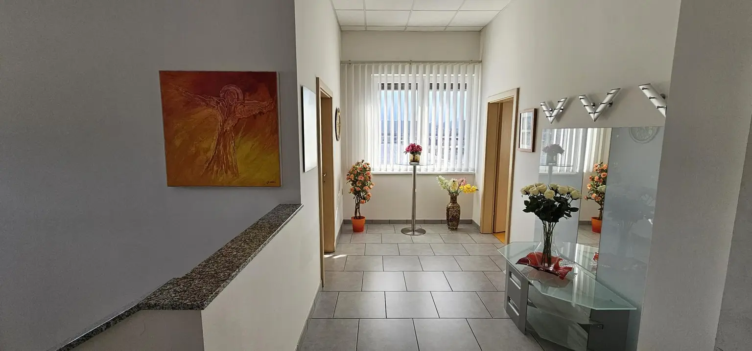 Modernes Bürohaus mit flexibel gestaltbaren Großraumbüros im Industriepark St. Veit