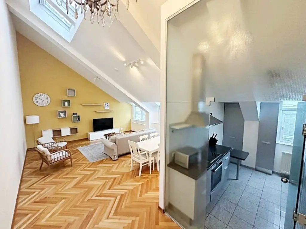 STAATSOPER-BLICK, klimatisiertes 110 m2 Dachgeschoss mit 20 m2 Terrasse, 3 Zimmer, Extraküche, 2 Bäder, Möblierung möglich