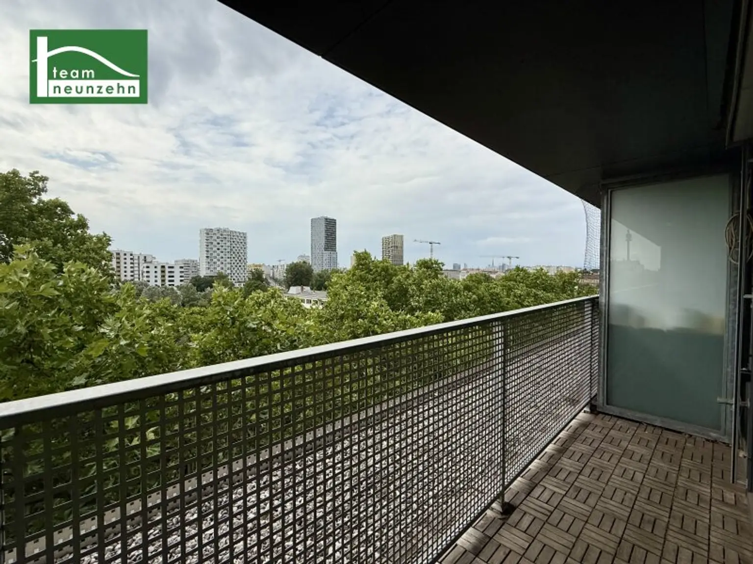 Wohnen nahe der Donau in 1200 Wien: 2-Zimmer Maisonette Wohnung inkl. Einbauküche!