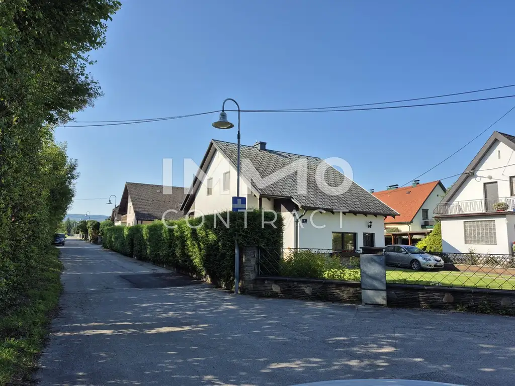 Ein Traum im Grünen,
Einfamilienhaus in Ruhelage!