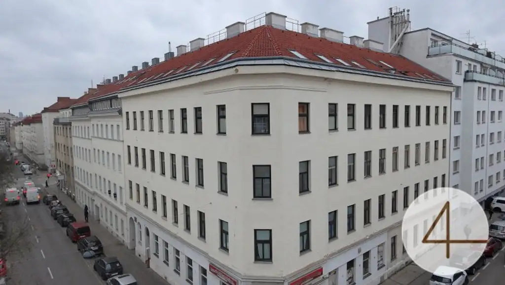 Gesamtes Dachgeschoß steht zum Verkauf