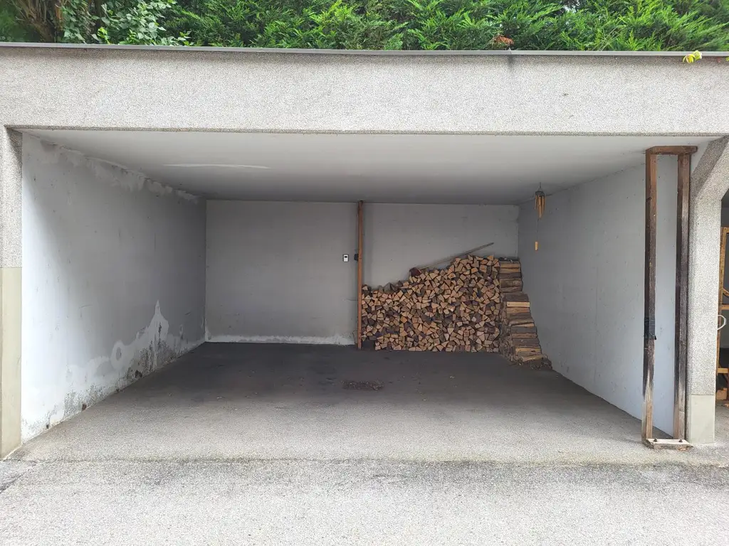 RUHIGE 4-ZIMMERWOHNUNG IN ZENTRUMSNÄHE