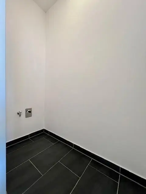 Lichtdurchflutete 2-Zimmer-Wohnung mit Dachterrasse - verfügbar ab Oktober 2025