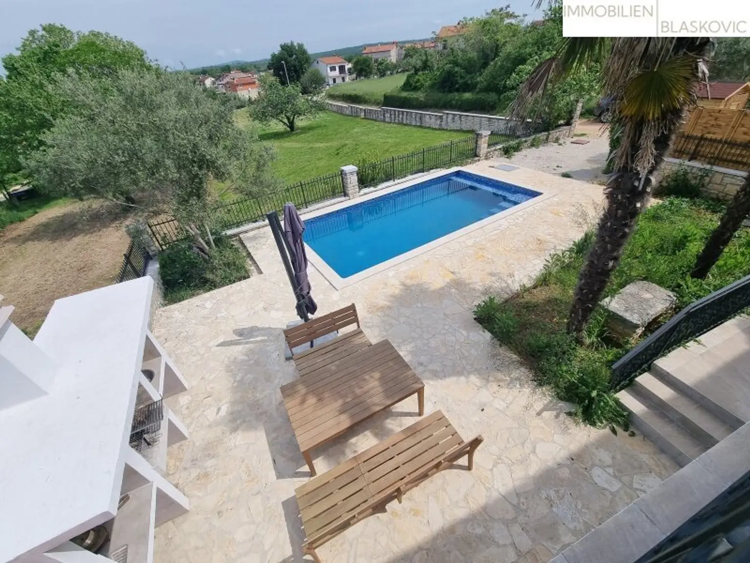 Juwel - Restauriertes Steinhaus mit Pool und Meerblick