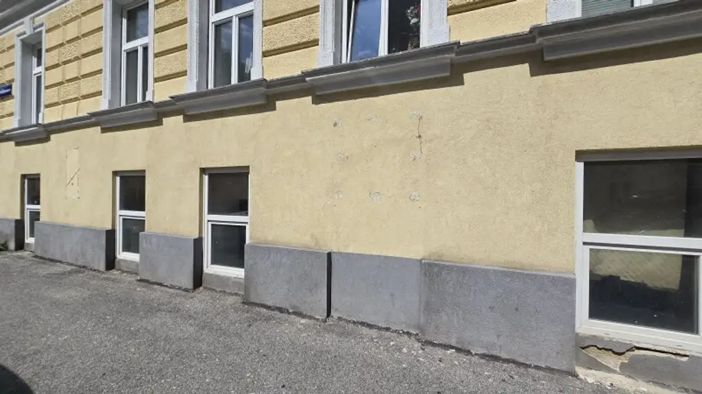 Schöne Geschäftslokal, Gewerbeimmobilien, Souterrain
