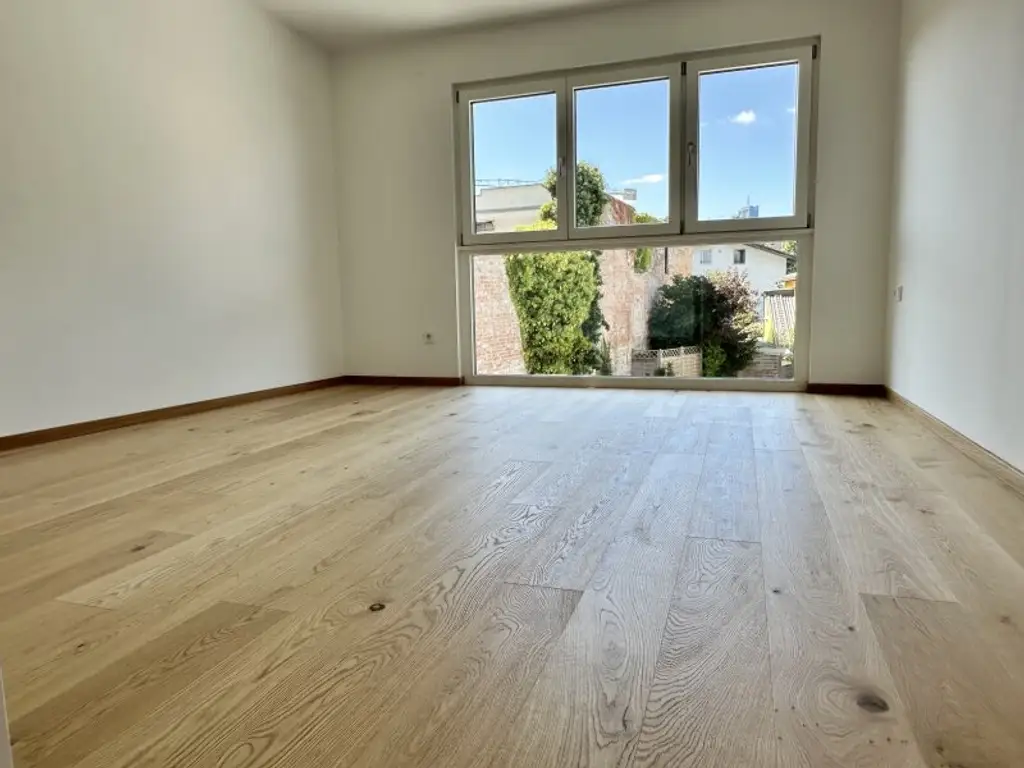 Großzügige Doppelhaushälfte - 5 Zimmer - 2 Bäder - Alte Donau - U1 - U2 - Provisionsfrei für den Käufer!